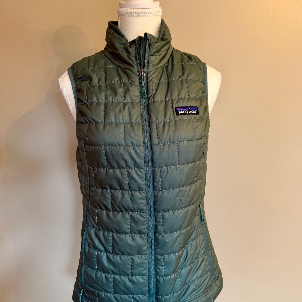 Patagonia Women's Nano Puff® Vest Green, Size XS, LIKE NEW
